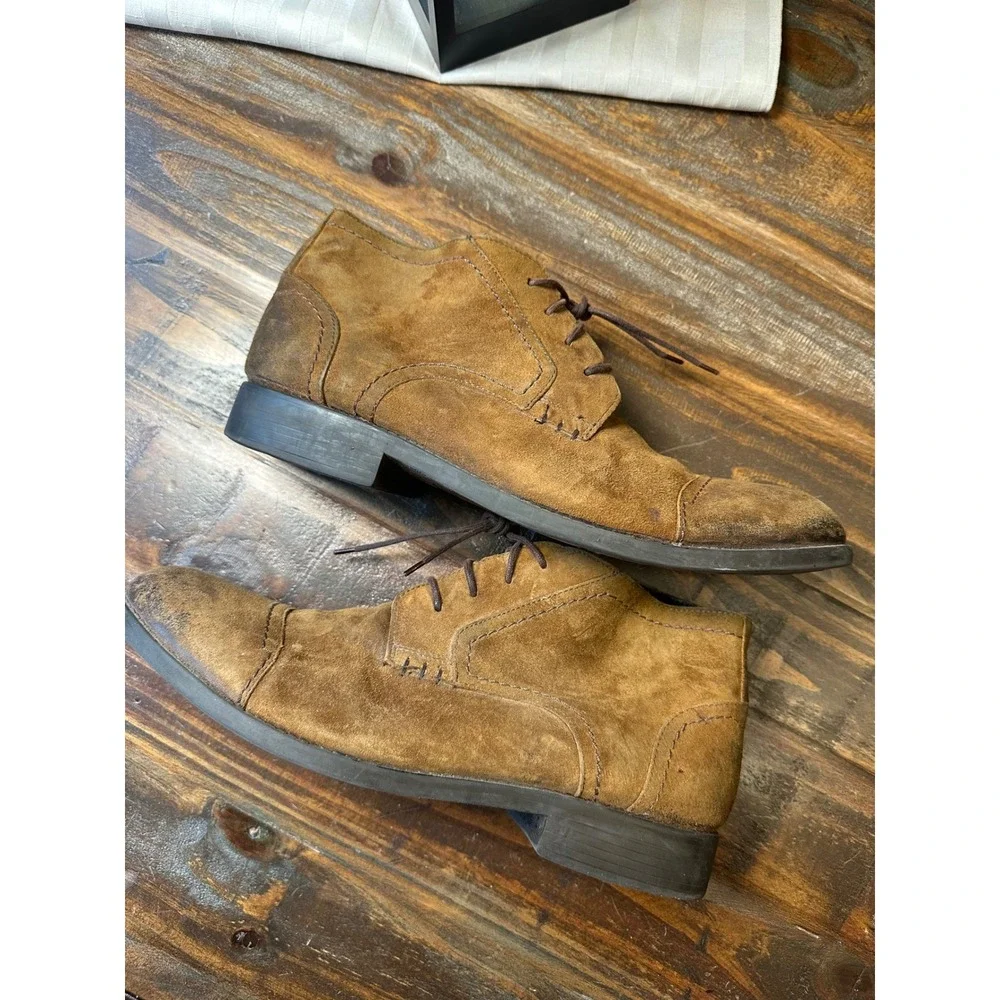 Clarks Mens Suede Chukka Boots Tan Brown Cap Toe Lace Up Ankle Boots 12M 63291